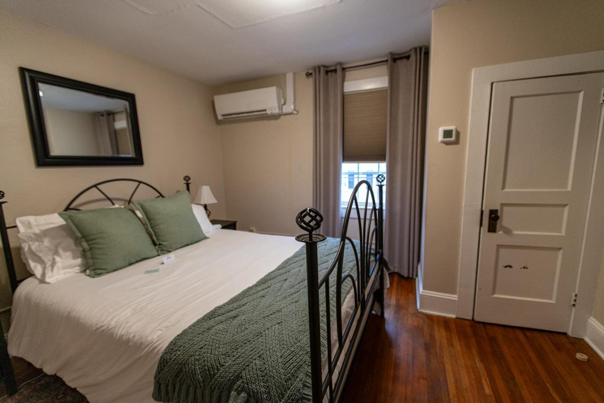 The Escape Apartment Lewisburg Bagian luar foto